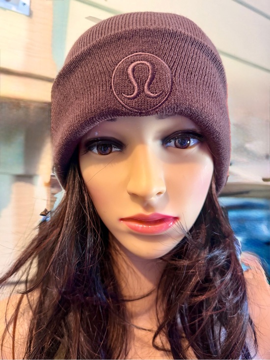 lululemon athletica Accessories - LULULEMON athletica Knit Beanie in Brown
